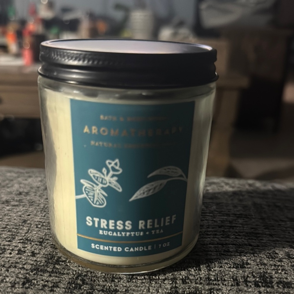 Bath & Body Works stress relief eucalyptus candle